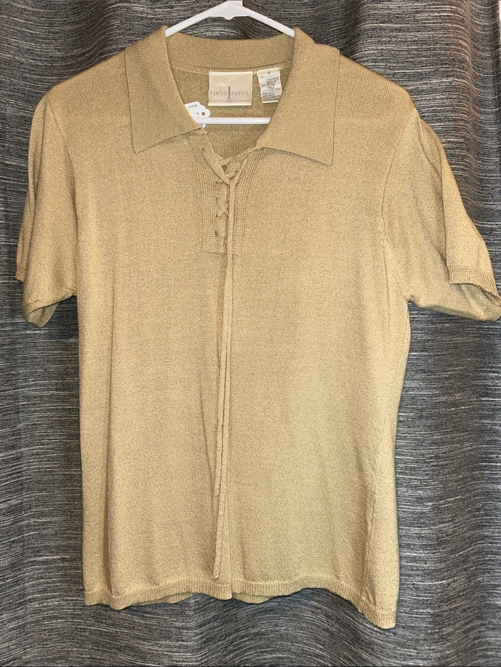 First Issue by Liz Claiborne Lace-Up Short Sleeve Polo in Tan Size Medium